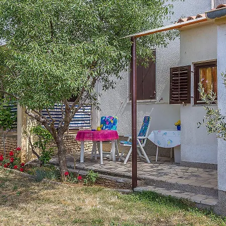 Appartement Rina *